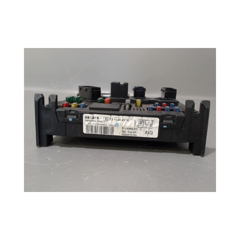 BOITIER GESTION HABITACLE PEUGEOT 206