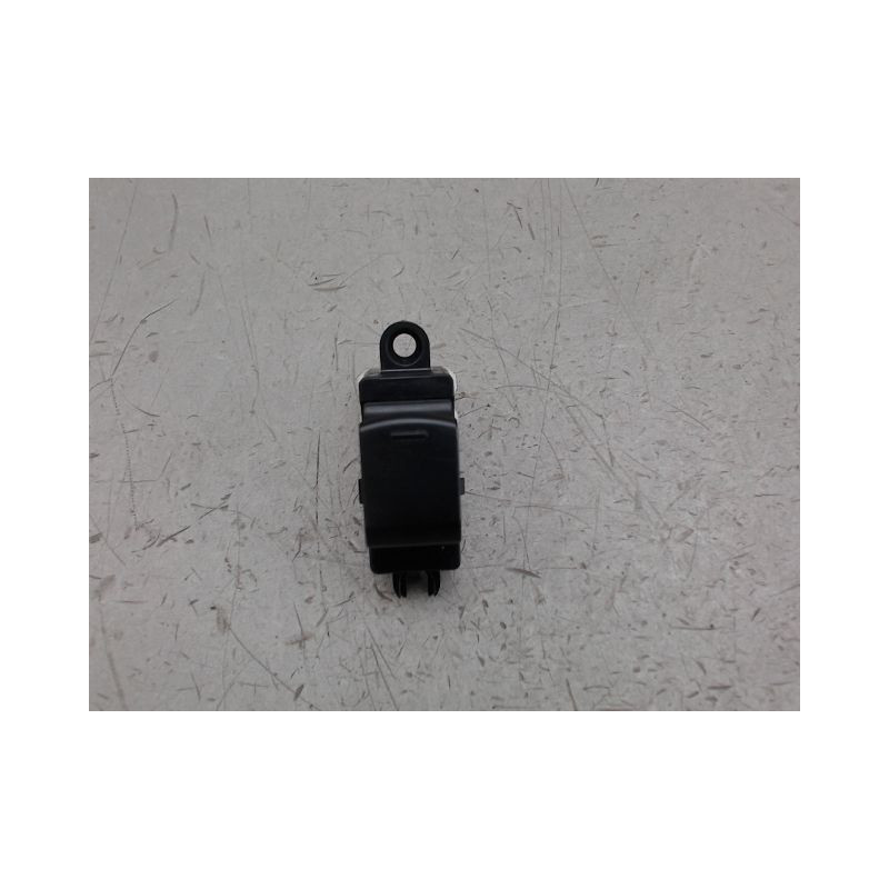 COMMANDE LEVE-GLACE PORTE ARD NISSAN NOTE