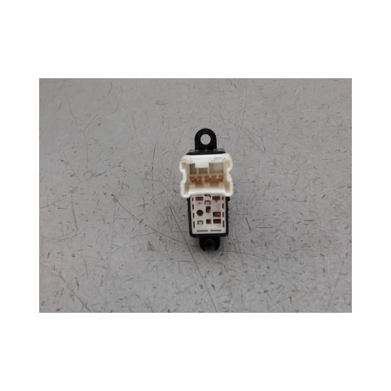 COMMANDE LEVE-GLACE PORTE ARG NISSAN NOTE