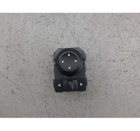 COMMANDE RETROVISSEUR EXT ELECTRIQUE