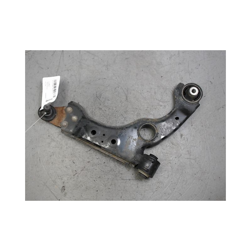 TRIANGLE INFERIEUR AVANT DROIT ALFA ROMEO GIULIETTA
