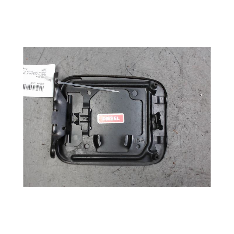 VOLET DE TRAPPE CARBURANT NISSAN JUKE