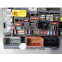 BOITE A FUSIBLES CITROEN C4 PICASSO