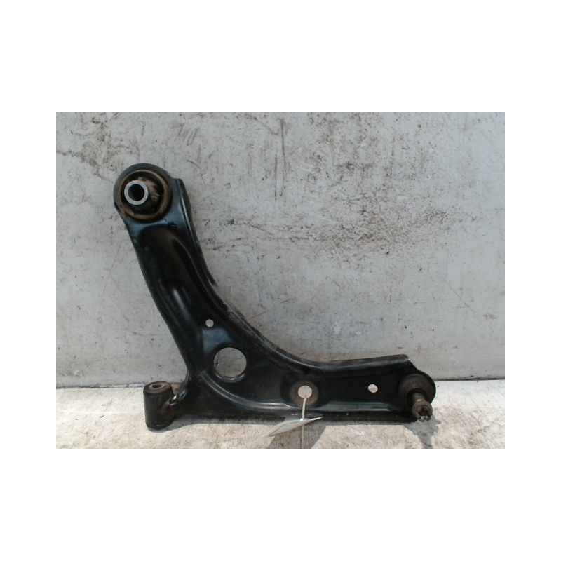TRIANGLE INFERIEUR AVANT GAUCHE CITROEN C1 3P