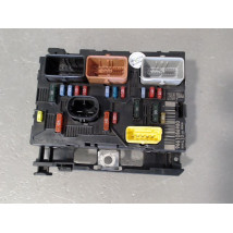 BOITE A FUSIBLES PEUGEOT 207 5P