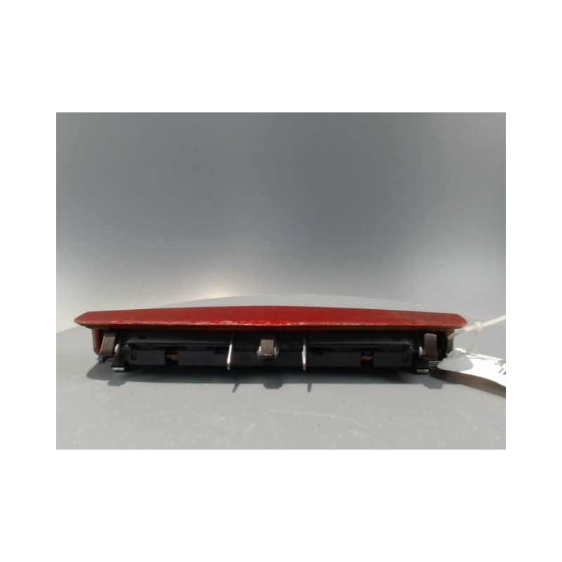 FEUX STOP SUPPLEMENTAIRE OPEL ASTRA 2004-