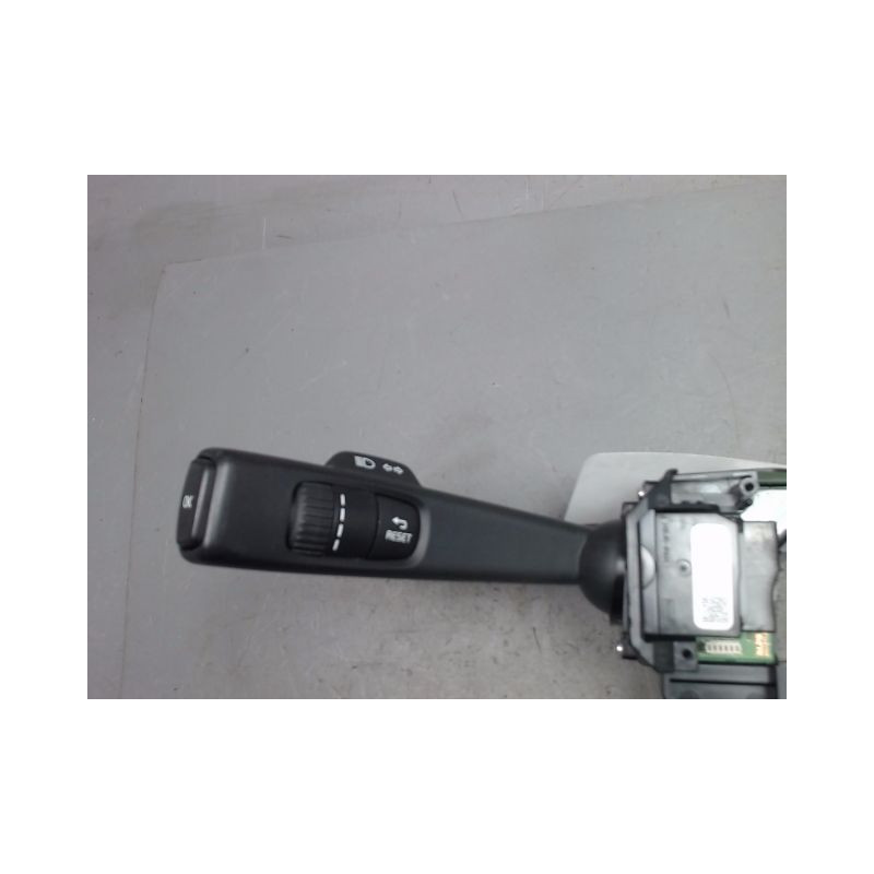 BLOC COMMODOS VOLVO V40 2000-