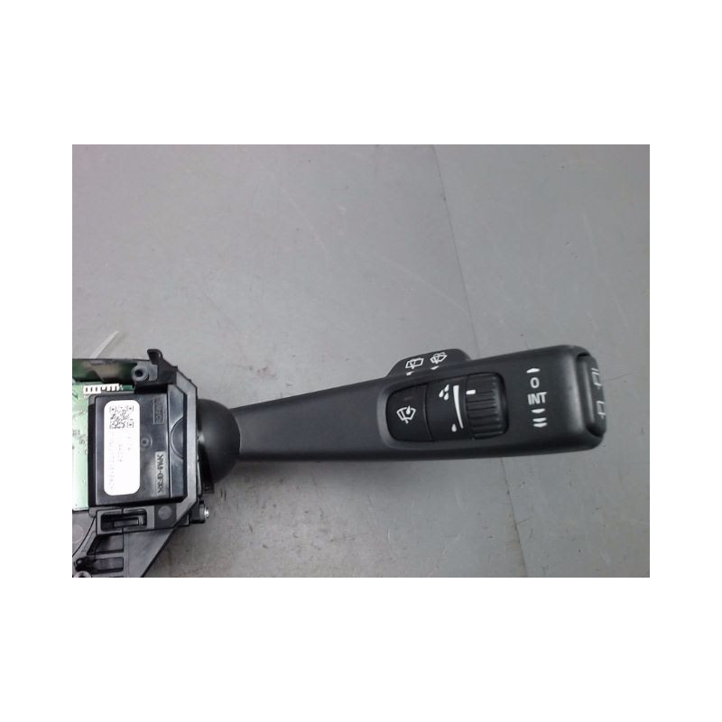 BLOC COMMODOS VOLVO V40 2000-