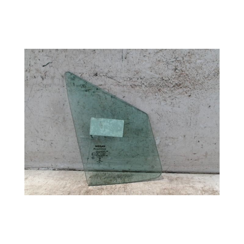 GLACE FIXE PORTE AVD NISSAN MICRA 2009-