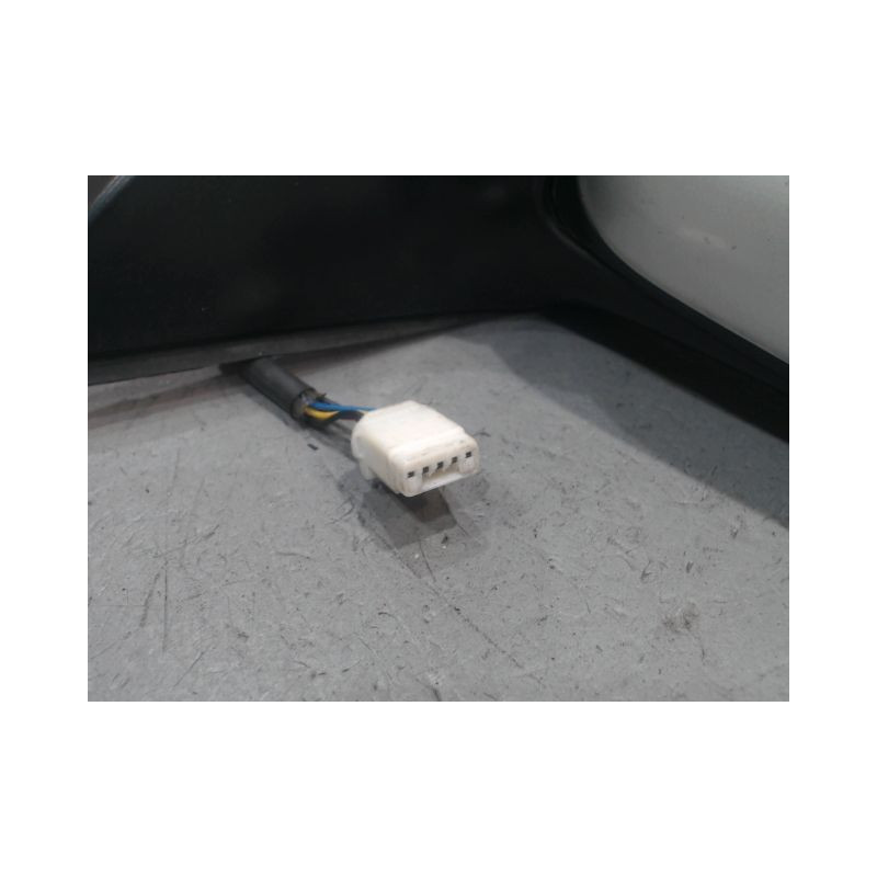 RETROVISEUR EXTERIEUR ELECTRIQUE GAUCHE TOYOTA AVENSIS