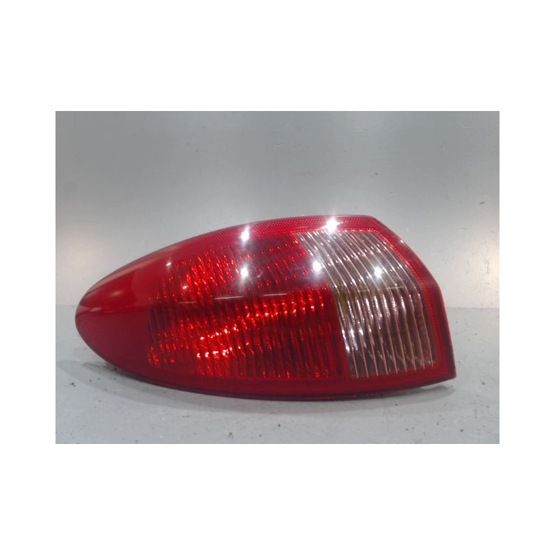 FEU ARRIERE GAUCHE  ALFA ROMEO 147