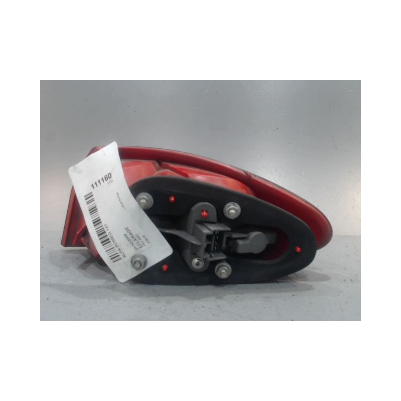 FEU ARRIERE GAUCHE  ALFA ROMEO 147