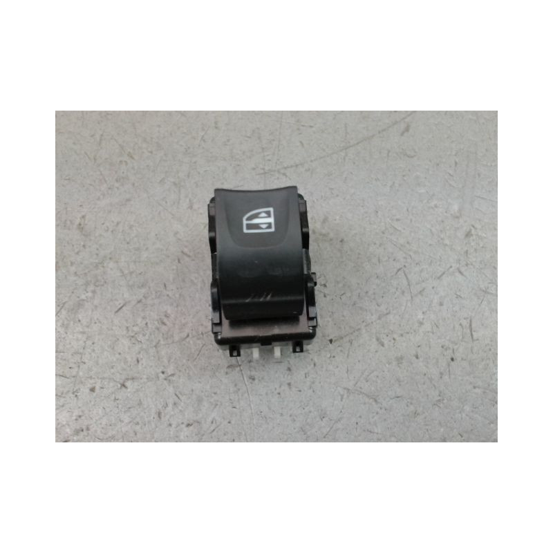 COMMANDE LEVE-GLACE PORTE AVD DACIA SANDERO 2008-