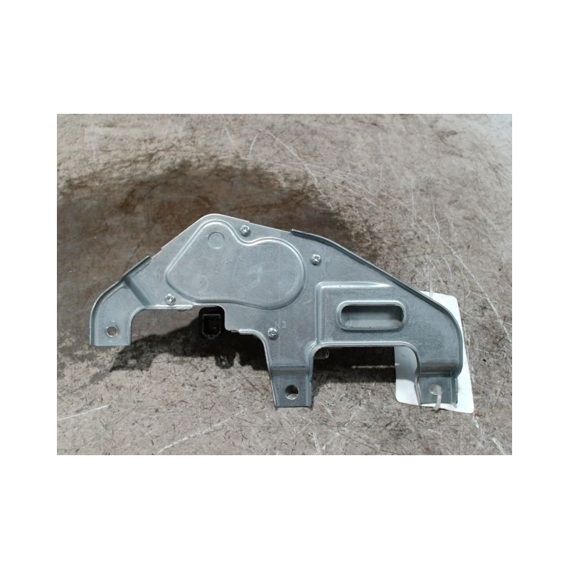 MOTEUR ESSUIE-GLACE ARRIERE SUZUKI SPLASH