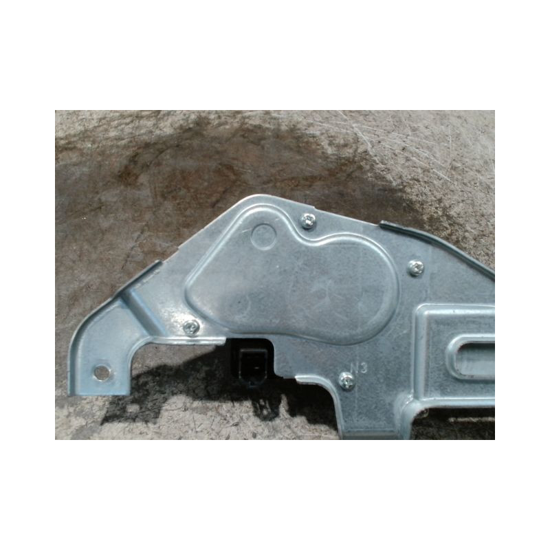 MOTEUR ESSUIE-GLACE ARRIERE SUZUKI SPLASH