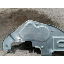 MOTEUR ESSUIE-GLACE ARRIERE SUZUKI SPLASH