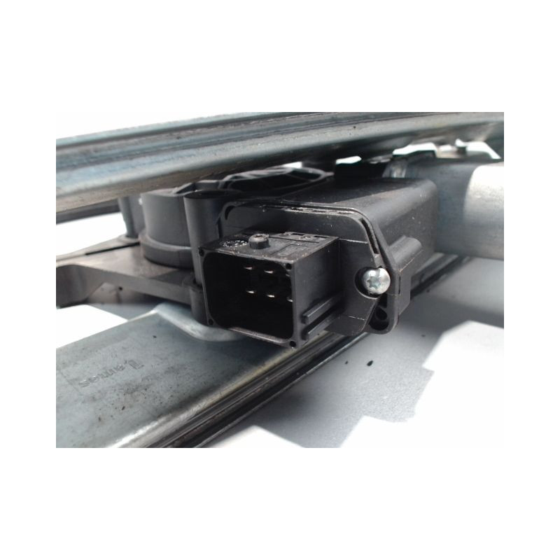 MECANISME+MOTEUR LEVE-GLACE AVANT GAUCHE OPEL CORSA