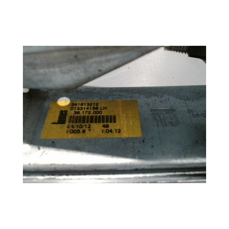MECANISME+MOTEUR LEVE-GLACE AVANT GAUCHE OPEL CORSA