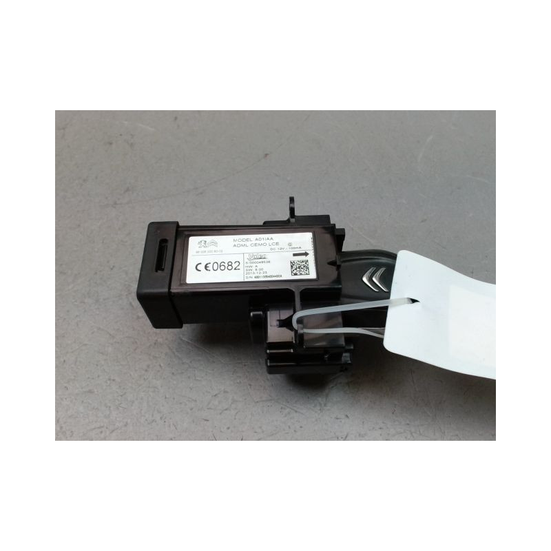 LECTEUR DE CARTE CITROEN GRAND C4 PICASSO 2006-