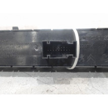 BOUTON DE WARNING PEUGEOT 3008