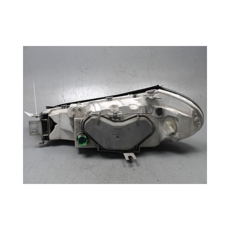 PHARE DROIT FORD MONDEO 96-00