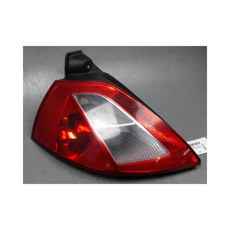 FEU ARRIERE GAUCHE  RENAULT MEGANE II PH1 02-05