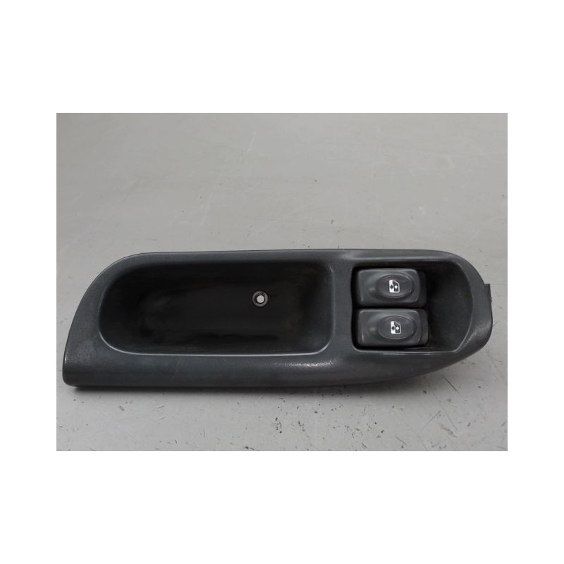 COMMANDE LEVE-GLACE PORTE AVG RENAULT MEGANE