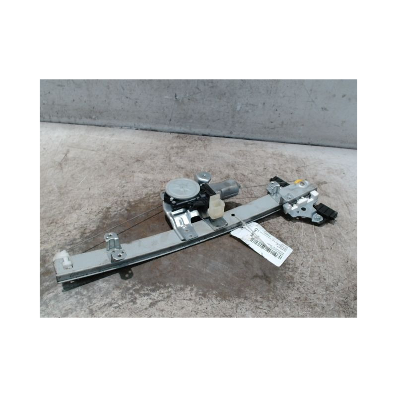 MECANISME+MOTEUR LEVE-GLACE AVANT DROIT NISSAN MICRA 2009-