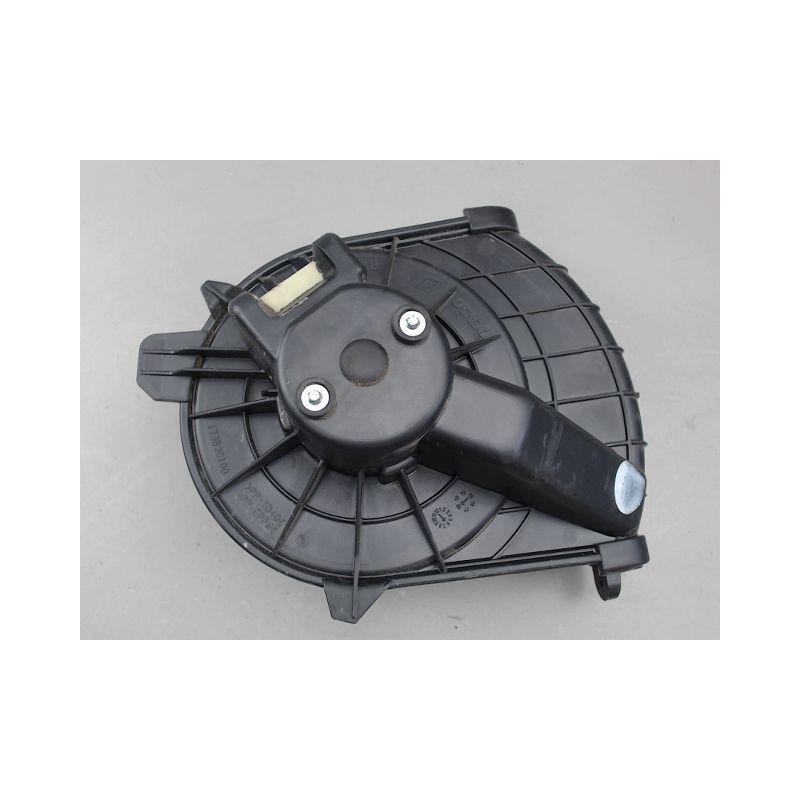 MOTEUR VENTILATEUR CHAUFFAGE RENAULT KANGOO
