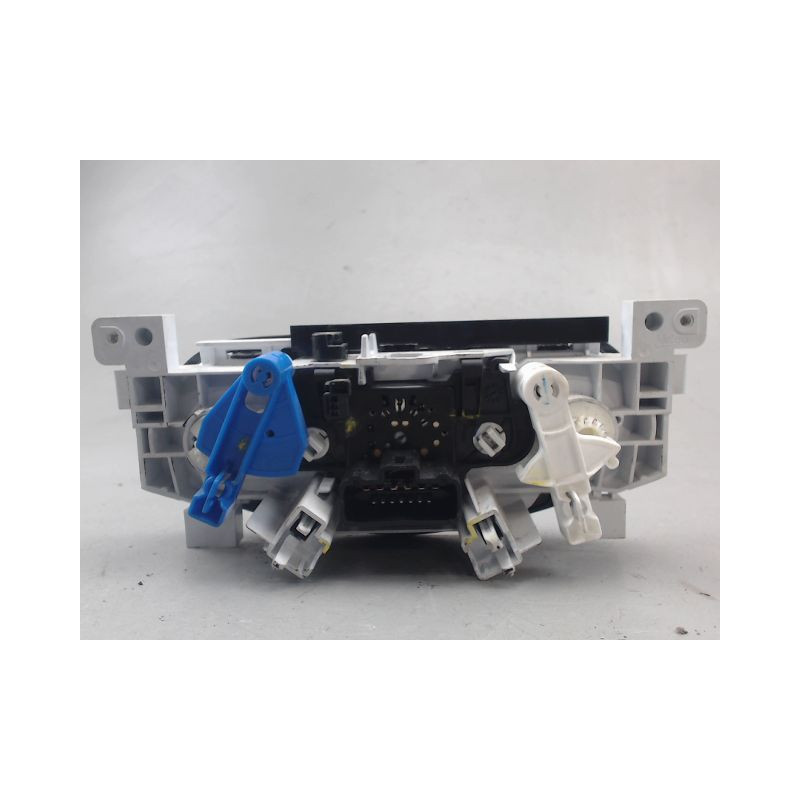 COMMANDE DE CHAUFFAGE DACIA DUSTER