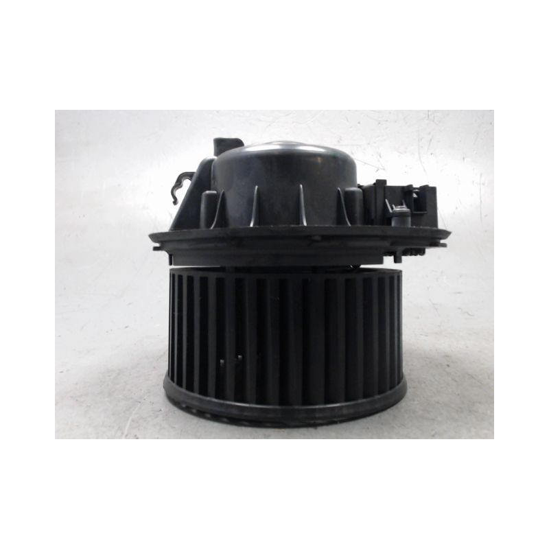 MOTEUR VENTILATEUR CHAUFFAGE VOLKSWAGEN GOLF VI 2008-