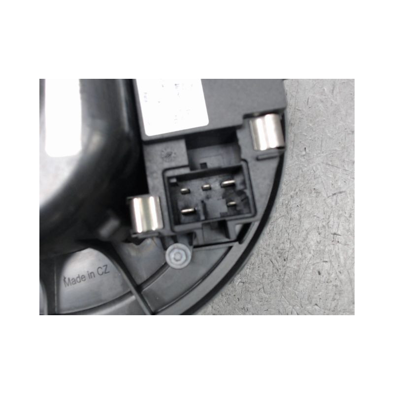 MOTEUR VENTILATEUR CHAUFFAGE VOLKSWAGEN GOLF VI 2008-