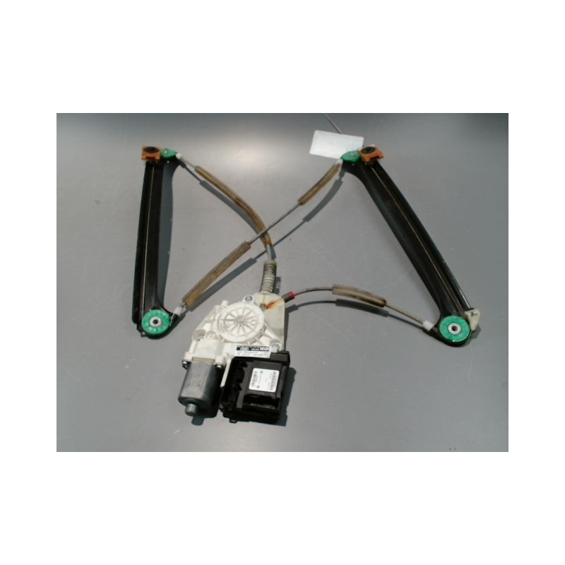 MECANISME+MOTEUR LEVE-GLACE AVANT DROIT AUDI A3 SPORTBACK