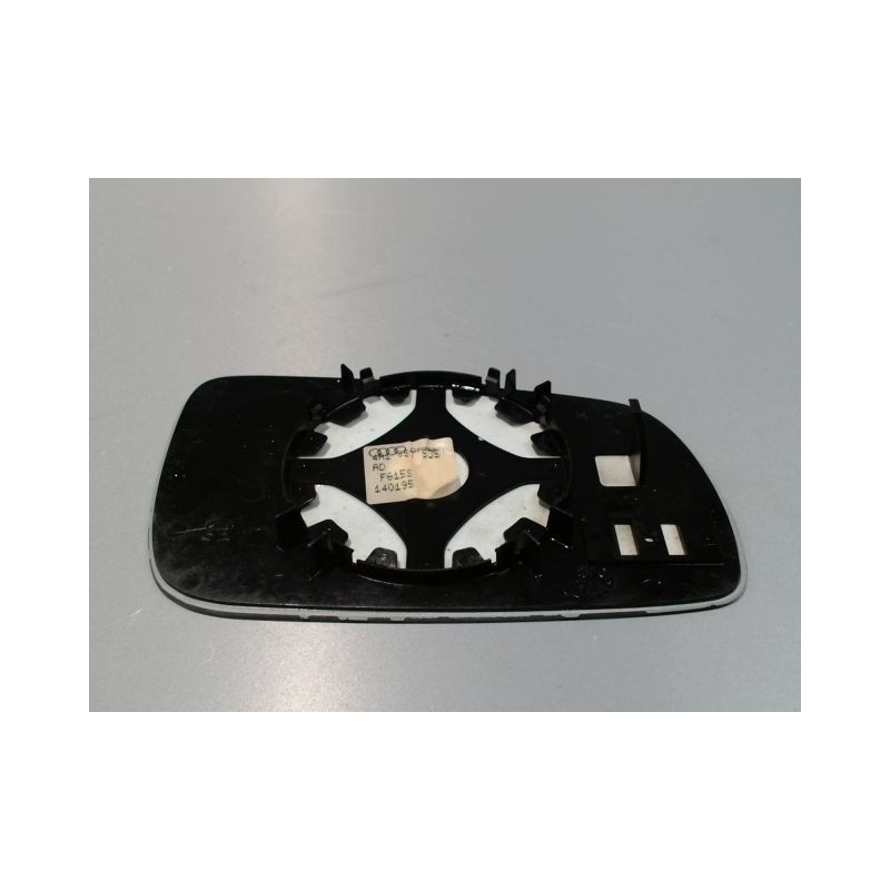 GLACE RETROVISEUR EXT G AUDI A4 95-99
