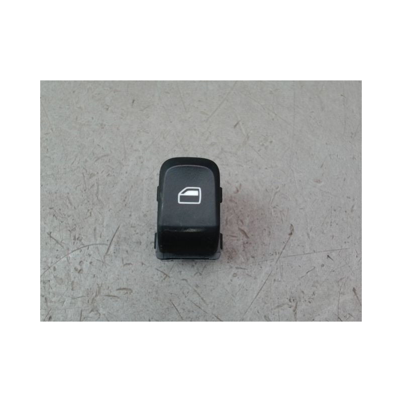 COMMANDE LEVE-GLACE PORTE AVD AUDI A3 SPORTBACK