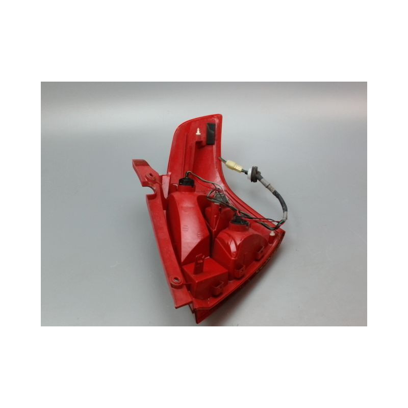 FEU ARRIERE GAUCHE  SUZUKI SWIFT III 2005-2011