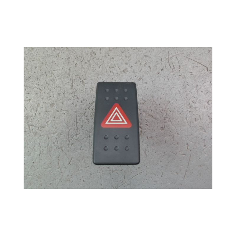 BOUTON DE WARNING SUZUKI SWIFT III 2005-2011