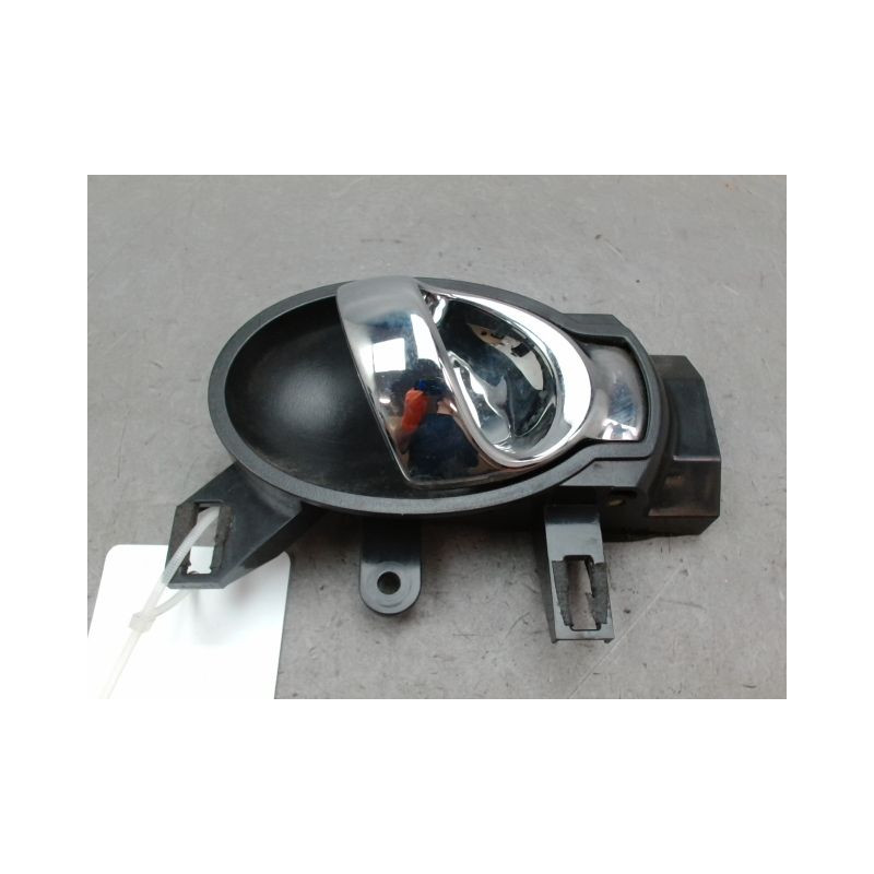 POIGNEE INTERIEURE PORTE AVANT DROIT NISSAN JUKE Phase 1 2010-...