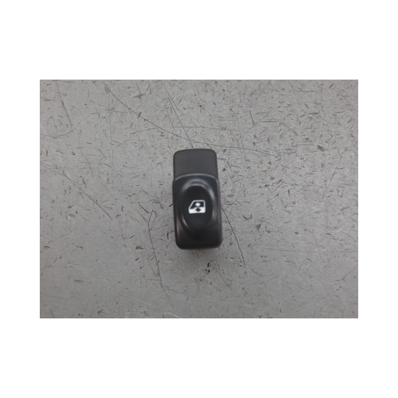 COMMANDE LEVE-GLACE PORTE AVD RENAULT MEGANE