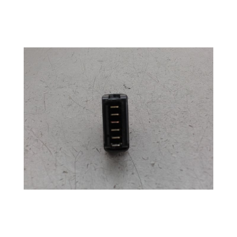 COMMANDE LEVE-GLACE PORTE AVD RENAULT MEGANE