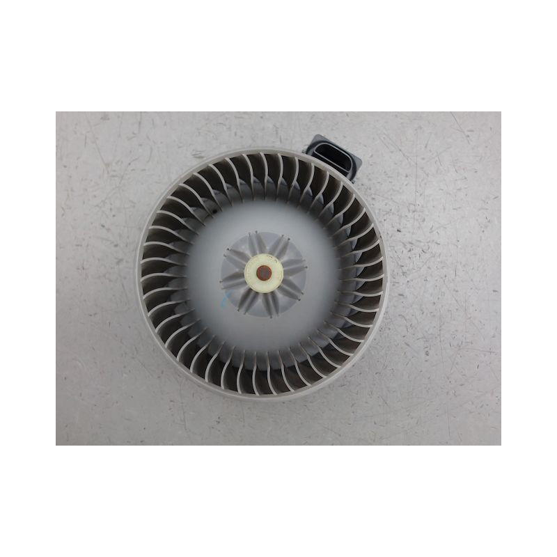 MOTEUR VENTILATEUR CHAUFFAGE SUZUKI SWIFT