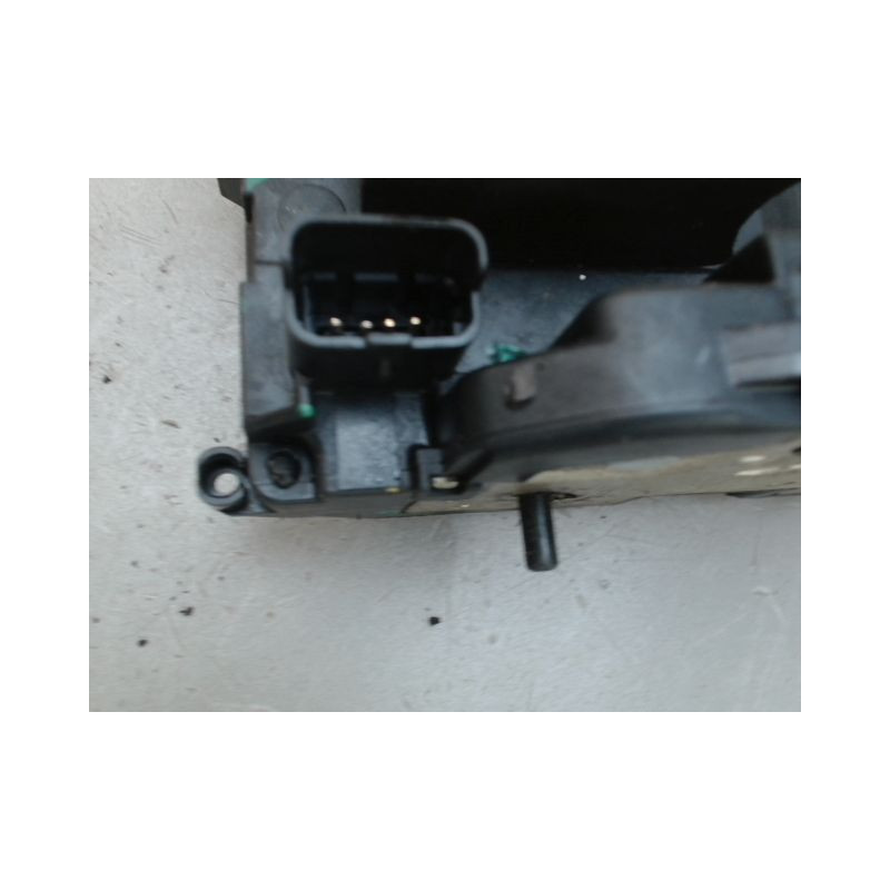 SYSTEME CONDAMNATION ARRIERE DROIT RENAULT MODUS