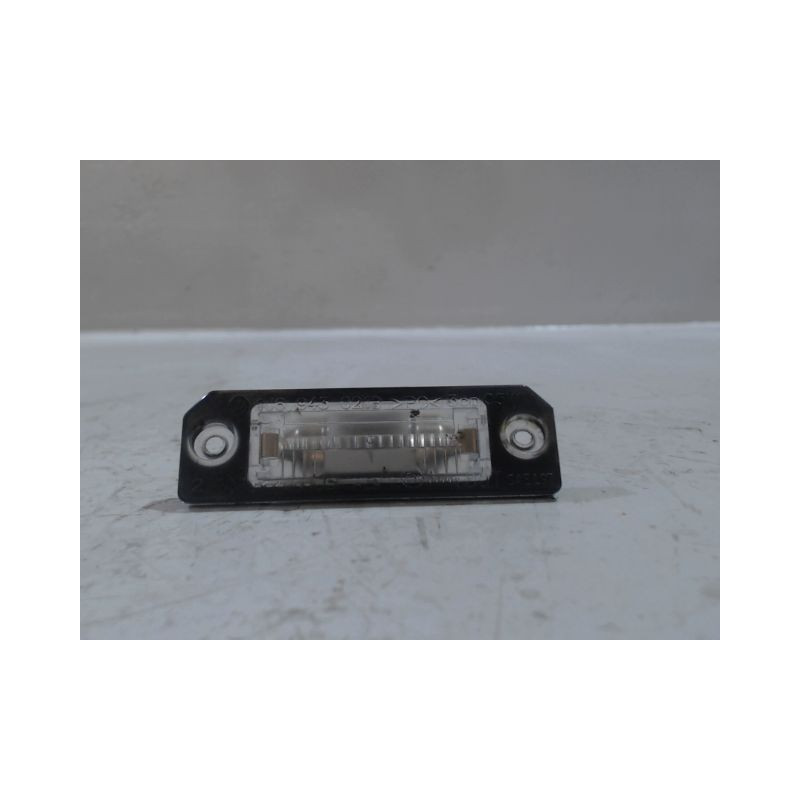 ECLAIREUR PLAQUE DE POLICE DROIT VOLKSWAGEN GOLF V 2003-2009