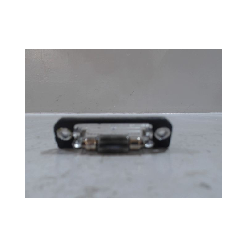 ECLAIREUR PLAQUE DE POLICE DROIT VOLKSWAGEN GOLF V 2003-2009