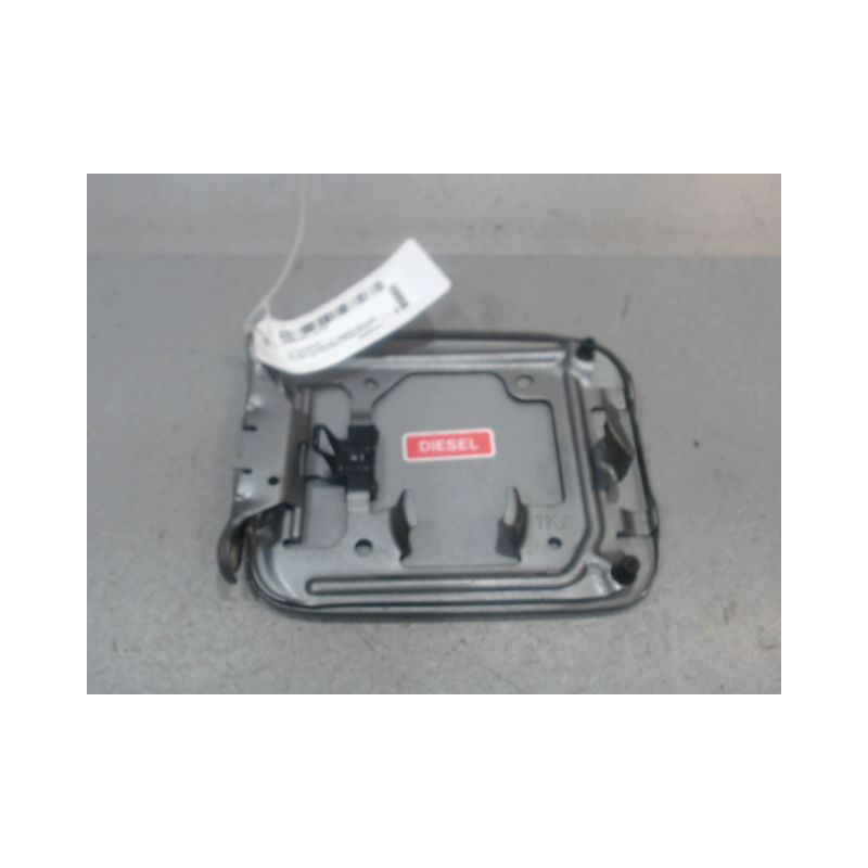 VOLET DE TRAPPE CARBURANT NISSAN JUKE