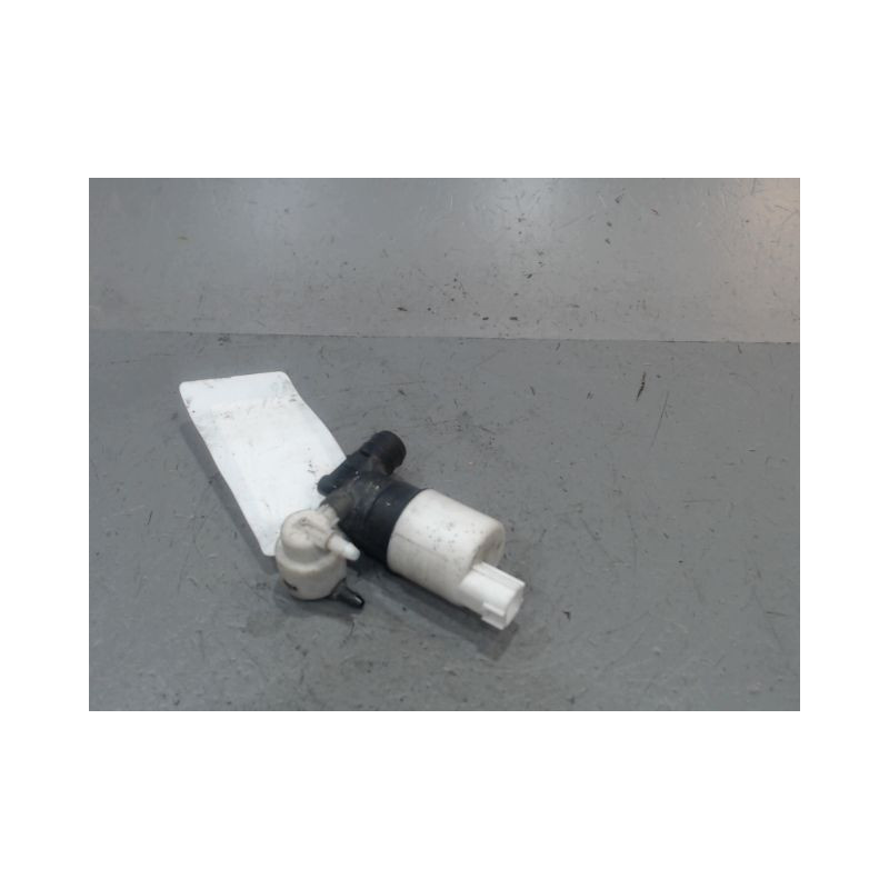 POMPE LAVE-GLACE AVANT FORD G.C-MAX