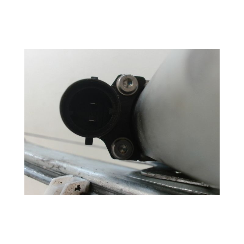 MECANISME+MOTEUR LEVE-GLACE AVANT DROIT DACIA DUSTER BREAK Phase 1 2010-2013