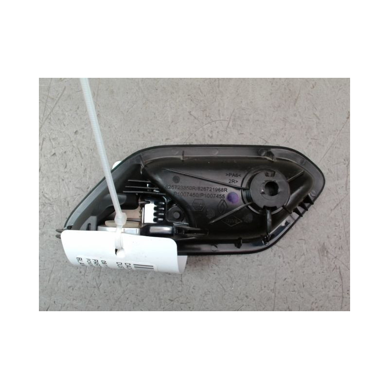 POIGNEE INTERIEURE PORTE ARRIERE DROIT DACIA DUSTER BREAK Phase 2 2013-...