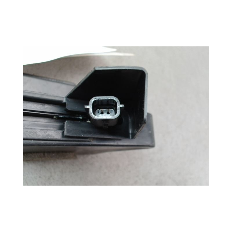 SYSTEME CONDAMNATION AVANT DROIT DACIA DUSTER 2010-