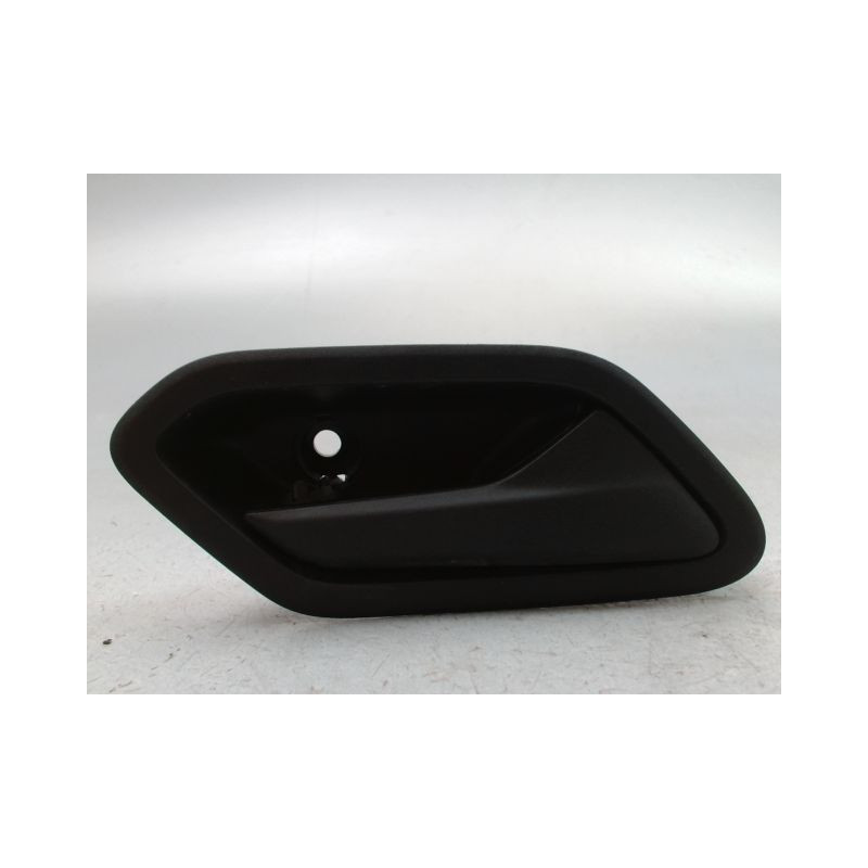 POIGNEE INTERIEURE PORTE AVANT DROIT DACIA DUSTER 2010-